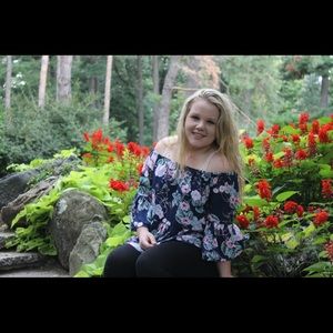 Meet your Posher, Maggie